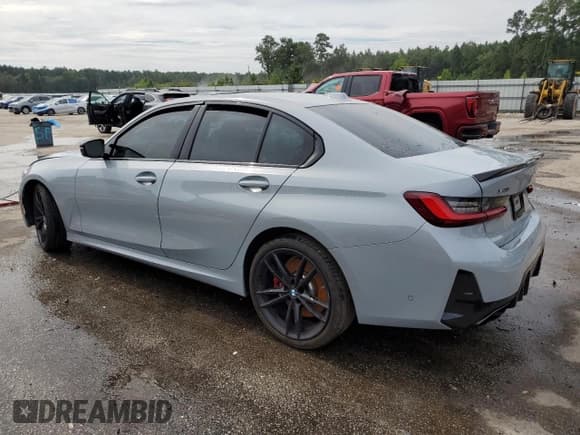 ✅ 2024 BMW 3 Series M340i xDrive • VIN: 3MW49FF0XR8E33956 • Lot: 70353695. Wystawiony na Copart z przebiegiem Nie podano. Bezpłatny archiwum sprzedaży aukcyjnych z USA i szczegółowy raport historii pojazdu na DreamBid. Zdjęcie 2.