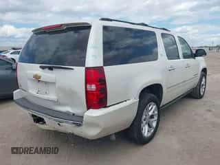 2013 Chevrolet Suburban LTZ z VIN 1GNSKKE74DR342029, wystawiony jako IAAI lot #43313086 z przebiegiem 137 137 mil mil oraz . Historia ofert i sprzedaży dostępna na DreamBid. Obrazek 4.