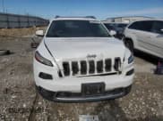 ✅ 2016 Jeep Cherokee Limited • VIN: 1C4PJMDS5GW130894 • Lot: 92266725. Wystawiony na Copart z przebiegiem 150 018 mil. Bezpłatny archiwum sprzedaży aukcyjnych z USA i szczegółowy raport historii pojazdu na DreamBid. Zdjęcie 5.