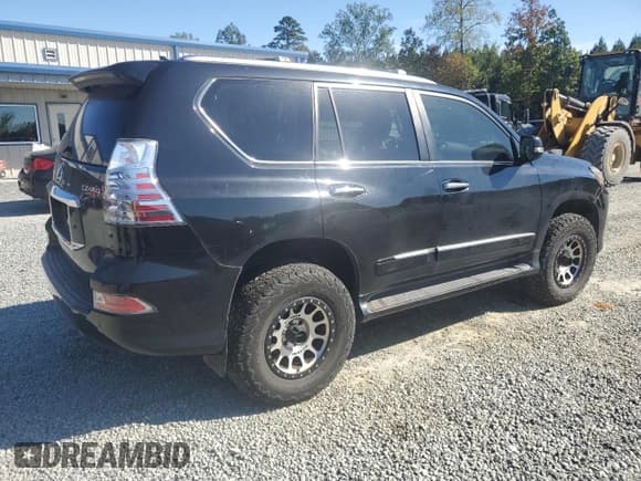 ✅ 2014 Lexus GX 460 Luxury • VIN: JTJJM7FX2E5076865 • Lot: 82409585. Wystawiony na Copart z przebiegiem 129 505 mil. Bezpłatny archiwum sprzedaży aukcyjnych z USA i szczegółowy raport historii pojazdu na DreamBid. Zdjęcie 3.