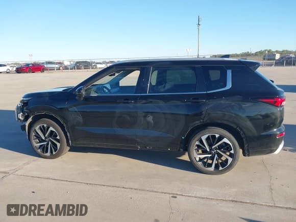 ✅ 2022 Mitsubishi Outlander SEL • VIN: JA4J4VA82NZ071238 • Lot: 43531210. Listed on IAAI with 109,319 mi. Free auction sales archive from the USA and detailed vehicle history report at DreamBid. Image 15.