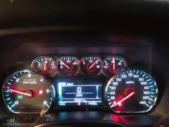 ✅ 2017 Chevrolet Silverado 1500 LT • VIN: 1GCVKREC7HZ102099 • Lot: 43471561. Wystawiony na IAAI z przebiegiem 136 377 mil. Bezpłatny archiwum sprzedaży aukcyjnych z USA i szczegółowy raport historii pojazdu na DreamBid. Zdjęcie 7.