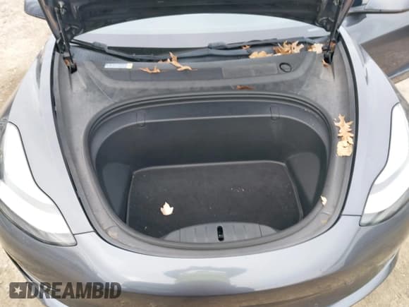✅ 2018 Tesla Model 3 Long Range Battery • VIN: 5YJ3E1EA6JF048255 • Lot: 43902063. Wystawiony na IAAI z przebiegiem 134 650 mil. Bezpłatny archiwum sprzedaży aukcyjnych z USA i szczegółowy raport historii pojazdu na DreamBid. Zdjęcie 10.