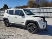 ✅ 2021 Jeep Renegade Latitude • VIN: ZACNJDBB6MPN28471 • Lot: 92084835. Wystawiony na Copart z przebiegiem 43 778 mil. Bezpłatny archiwum sprzedaży aukcyjnych z USA i szczegółowy raport historii pojazdu na DreamBid. Zdjęcie 4.