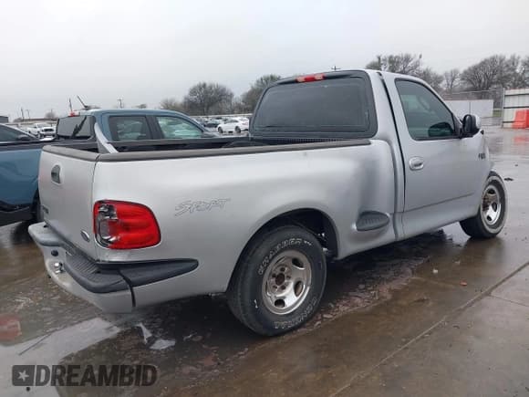 ✅ 2003 Ford F-150 XL • VIN: 1FTRF07243KB73381 • Lot: 41422116. Listed on IAAI with Not provided. Free auction sales archive from the USA and detailed vehicle history report at DreamBid. Image 4.