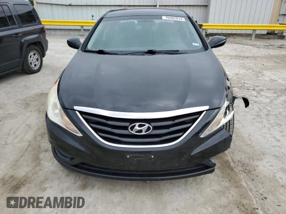 ✅ 2011 Hyundai Sonata GLS • VIN: 5NPEB4AC6BH037432 • Lot: 70902914. Listed on Copart with 109,079 mi. Free auction sales archive from the USA and detailed vehicle history report at DreamBid. Image 5.