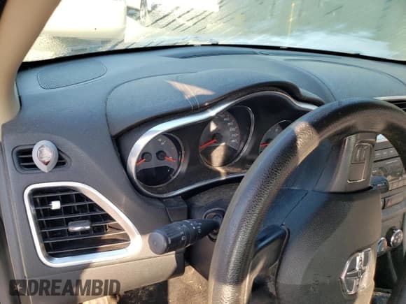 ✅ 2014 Dodge Avenger SE • VIN: 1C3CDZAB0EN223465 • Lot: 59377462. Wystawiony na Copart z przebiegiem Nie podano. Bezpłatny archiwum sprzedaży aukcyjnych z USA i szczegółowy raport historii pojazdu na DreamBid. Zdjęcie 8.