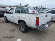 ✅ 1991 Nissan Frontier • VIN: 1N6SD11S2MC319260 • Lot: 42043382. Wystawiony na IAAI z przebiegiem Nie podano. Bezpłatny archiwum sprzedaży aukcyjnych z USA i szczegółowy raport historii pojazdu na DreamBid. Zdjęcie 3.