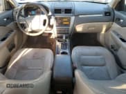 ✅ 2010 Ford Fusion Hybrid • VIN: 3FADP0L34AR282377 • Lot: 86858685. Wystawiony na Copart z przebiegiem 253 252 mil. Bezpłatny archiwum sprzedaży aukcyjnych z USA i szczegółowy raport historii pojazdu na DreamBid. Zdjęcie 8.