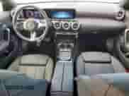 2025 Mercedes-Benz CLA 250 z VIN W1K5J4GB5SN504363, wystawiony jako Copart lot #61268535 z przebiegiem 1 854 mil mil oraz Szkoda całkowita • Salvage title. Historia ofert i sprzedaży dostępna na DreamBid. Obrazek 8.