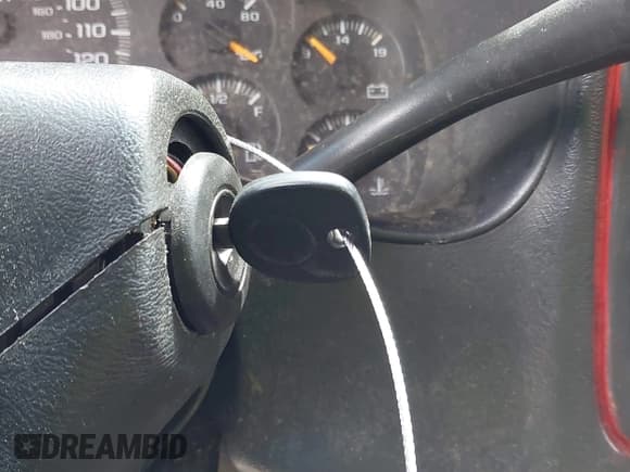 ✅ 2004 Chevrolet Silverado 1500 Work Truck • VIN: 1GCEK14X14Z313864 • Lot: 42181821. Listed on IAAI with 209,650 mi. Free auction sales archive from the USA and detailed vehicle history report at DreamBid. Image 11.