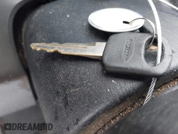 ✅ 2003 Ford F-250 XL • VIN: 1FTNW20LX3EB75941 • Lot: 43769068. Listed on IAAI with 171,942 mi. Free auction sales archive from the USA and detailed vehicle history report at DreamBid. Image 11.