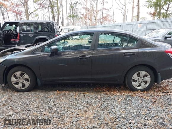 ✅ 2014 Honda Civic LX • VIN: 2HGFB2F57EH529811 • Лот: 43683528. Опубликован ранее на IAAI с пробегом 135 823 миль. Бесплатный доступ к архиву аукционных продаж из США и подробный отчёт об истории автомобиля на DreamBid. Изображение 14.