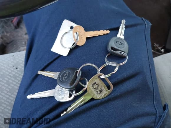 ✅ 2009 Chevrolet Silverado 2500HD • VIN: 1GBHC49K39E158939 • Лот: 41775789. Опубликован ранее на IAAI с пробегом 221 899 миль. Бесплатный доступ к архиву аукционных продаж из США и подробный отчёт об истории автомобиля на DreamBid. Изображение 11.