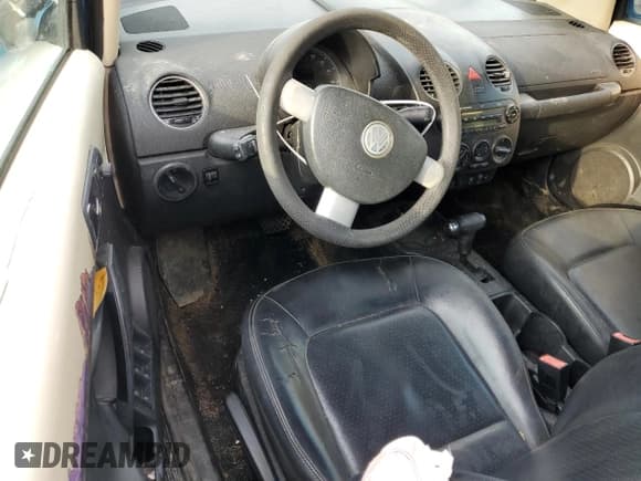 ✅ 2007 Volkswagen Beetle • VIN: 3VWRF31Y27M408435 • Lot: 61217954. Listed on Copart with 229,698 mi. Free auction sales archive from the USA and detailed vehicle history report at DreamBid. Image 8.