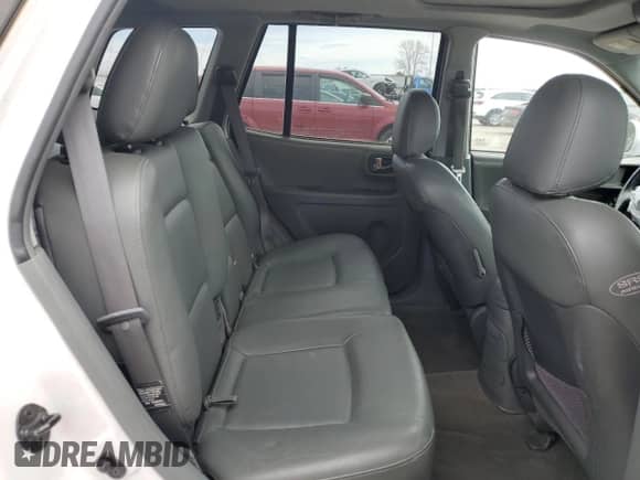 2003 Hyundai Santa Fe GLS с VIN KM8SC13D63U476427, выставлен на аукционе Copart как лот 46051555 с пробегом 174 337 миль миль и Списание • Salvage title. История ставок и продаж доступна на DreamBid. Изображение 11.