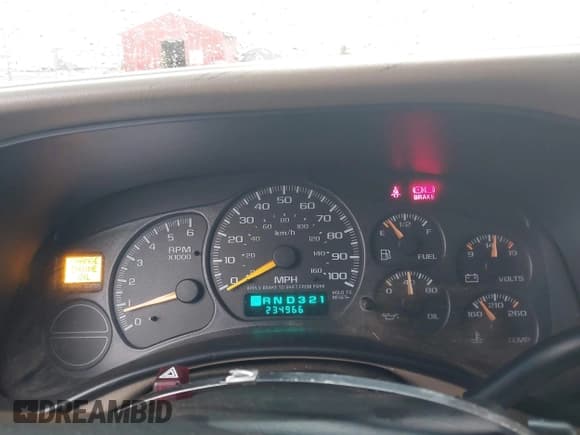 ✅ 2001 Chevrolet Suburban LS • VIN: 3GNFK16TX1G164467 • Лот: 41097220. Опубликован ранее на IAAI с пробегом 234 966 миль. Бесплатный доступ к архиву аукционных продаж из США и подробный отчёт об истории автомобиля на DreamBid. Изображение 7.