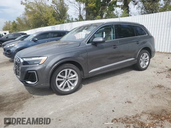 ✅ 2025 Audi Q7 Premium Plus • VIN: WA1LVBF74SD018215 • Lot: 84448295. Listed on Copart with 12,762 mi. Free auction sales archive from the USA and detailed vehicle history report at DreamBid. Image 1.