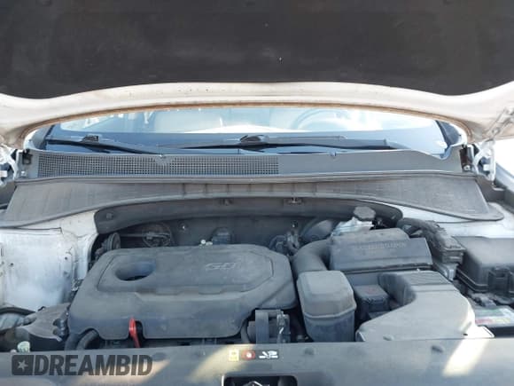 ✅ 2017 Kia Sorento LX • VIN: 5XYPGDA32HG285722 • Lot: 43904491. Listed on IAAI with 141,980 mi. Free auction sales archive from the USA and detailed vehicle history report at DreamBid. Image 10.