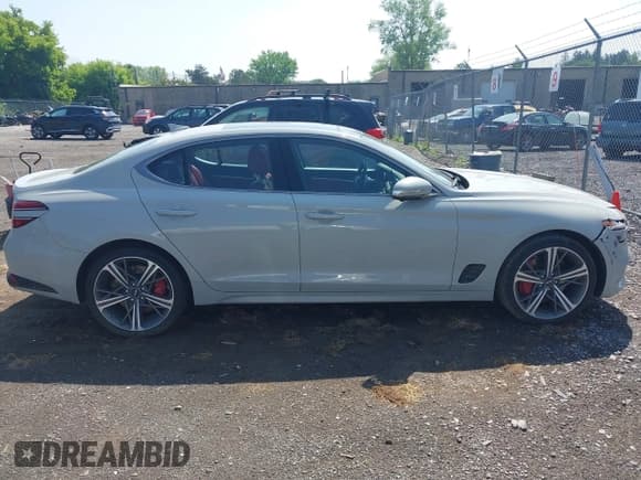 ✅ 2024 Genesis G70 Sport Advanced • VIN: KMTG54SE0RU138063 • Lot: 42543767. Listed on IAAI with 16,025 mi. Free auction sales archive from the USA and detailed vehicle history report at DreamBid. Image 13.
