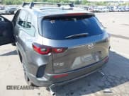 ✅ 2025 Mazda CX-50 S Premium • VIN: 7MMVABDM3SN313271 • Lot: 42326187. Wystawiony na IAAI z przebiegiem 5 357 mil. Bezpłatny archiwum sprzedaży aukcyjnych z USA i szczegółowy raport historii pojazdu na DreamBid. Zdjęcie 18.