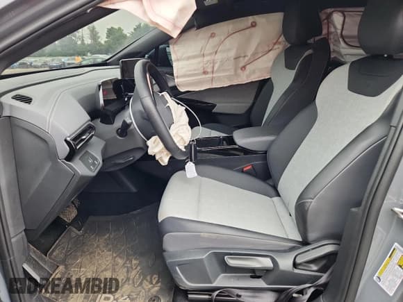 ✅ 2024 Volkswagen ID.4 Standard • VIN: 1V2BMPE80RC011434 • Лот: 67733715. Опубликован ранее на Copart с пробегом 13 056 миль. Бесплатный доступ к архиву аукционных продаж из США и подробный отчёт об истории автомобиля на DreamBid. Изображение 7.