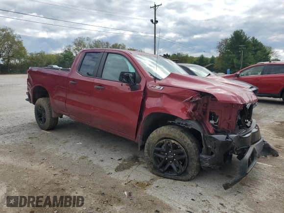 ✅ 2019 Chevrolet Silverado 1500 Custom Trail Boss • VIN: 1GCRYCEFXKZ285903 • Lot: 72980614. Wystawiony na Copart z przebiegiem Nie podano. Bezpłatny archiwum sprzedaży aukcyjnych z USA i szczegółowy raport historii pojazdu na DreamBid. Zdjęcie 4.