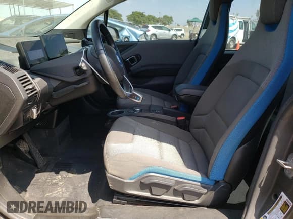 ✅ 2019 BMW i3 s • VIN: WBY8P8C5XK7D09667 • Lot: 56337243. Wystawiony na Copart z przebiegiem 32 750 mil. Bezpłatny archiwum sprzedaży aukcyjnych z USA i szczegółowy raport historii pojazdu na DreamBid. Zdjęcie 7.