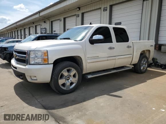 ✅ 2011 Chevrolet Silverado 1500 LTZ • VIN: 3GCPKTE32BG378574 • Lot: 63234654. Listed on Copart with 157,713 mi. Free auction sales archive from the USA and detailed vehicle history report at DreamBid. Image 1.