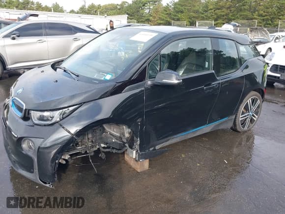 ✅ 2016 BMW i3 • VIN: WBY1Z4C59GV508102 • Lot: 43300139. Listed on IAAI with 142,580 mi. Free auction sales archive from the USA and detailed vehicle history report at DreamBid. Image 2.