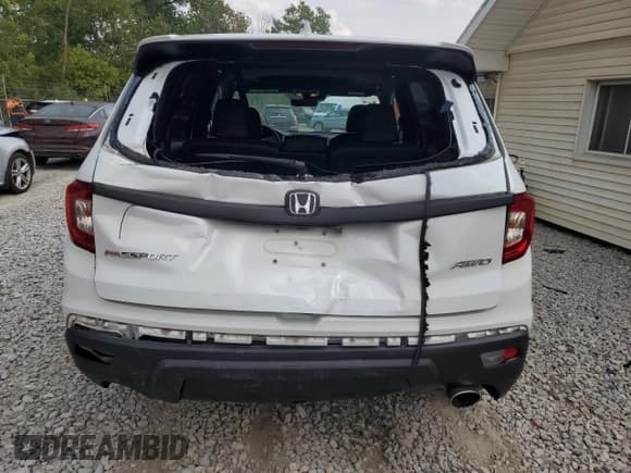 ✅ 2020 Honda Passport EX-L • VIN: 5FNYF8H50LB016902 • Lot: 71705155. Listed on Copart with 38,436 mi. Free auction sales archive from the USA and detailed vehicle history report at DreamBid. Image 6.