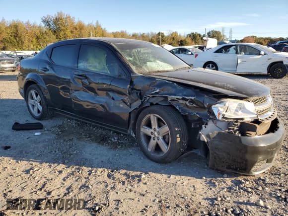 ✅ 2013 Dodge Avenger SE • VIN: 1C3CDZAB7DN519131 • Лот: 80983394. Опубликован ранее на Copart с пробегом 163 741 миль. Бесплатный доступ к архиву аукционных продаж из США и подробный отчёт об истории автомобиля на DreamBid. Изображение 4.