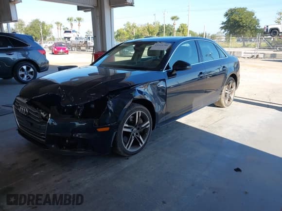 ✅ 2018 Audi A4 Premium Plus • VIN: WAUENAF46JN017247 • Lot: 43264786. Wystawiony na IAAI z przebiegiem 94 048 mil. Bezpłatny archiwum sprzedaży aukcyjnych z USA i szczegółowy raport historii pojazdu na DreamBid. Zdjęcie 18.