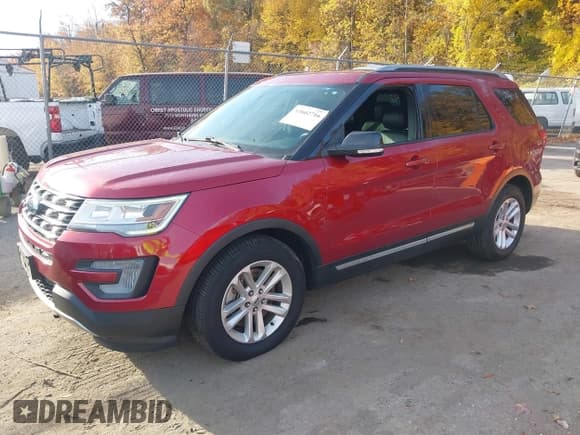 ✅ 2017 Ford Explorer XLT • VIN: 1FM5K7D8XHGD11717 • Lot: 43602716. Listed on IAAI with 144,765 mi. Free auction sales archive from the USA and detailed vehicle history report at DreamBid. Image 17.