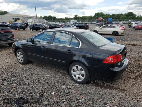 ✅ 2008 Kia Optima LX • VIN: KNAGE123385199943 • Lot: 65770135. Listed on Copart with 83,748 mi. Free auction sales archive from the USA and detailed vehicle history report at DreamBid. Image 2.