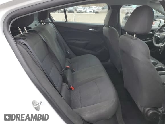 ✅ 2019 Chevrolet Cruze LS • VIN: 3G1BC6SM9KS605271 • Lot: 48819703. Listed on Copart with 30,702 mi. Free auction sales archive from the USA and detailed vehicle history report at DreamBid. Image 10.