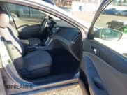 ✅ 2012 Hyundai Sonata Limited • VIN: 5NPEC4AC5CH453776 • Lot: 43693910. Wystawiony na IAAI z przebiegiem 313 575 mil. Bezpłatny archiwum sprzedaży aukcyjnych z USA i szczegółowy raport historii pojazdu na DreamBid. Zdjęcie 5.