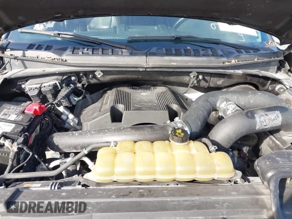 ✅ 2019 Ford F-150 XL • VIN: 1FTEW1C44KKD54488 • Lot: 43638107. Wystawiony na IAAI z przebiegiem 66 711 mil. Bezpłatny archiwum sprzedaży aukcyjnych z USA i szczegółowy raport historii pojazdu na DreamBid. Zdjęcie 10.