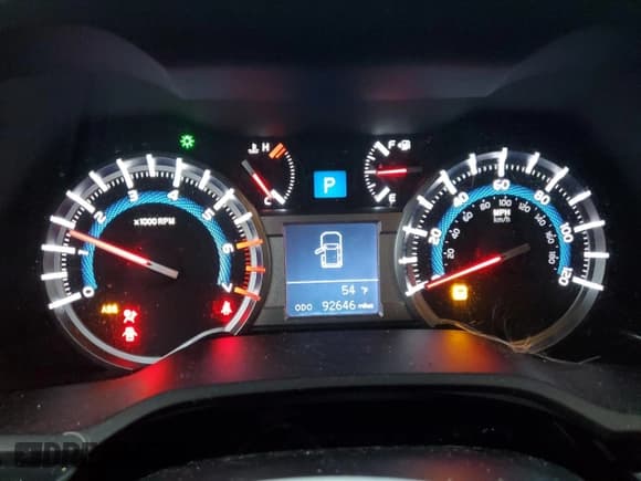 ✅ 2017 Toyota 4Runner SR5 Premium • VIN: JTEBU5JR8H5473050 • Лот: 91288205. Опубликован ранее на Copart с пробегом 92 646 миль. Бесплатный доступ к архиву аукционных продаж из США и подробный отчёт об истории автомобиля на DreamBid. Изображение 9.