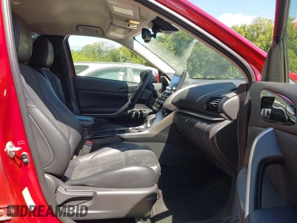 ✅ 2024 Mitsubishi Eclipse Cross SE • VIN: JA4ATWAA7RZ003387 • Лот: 42691727. Опубликован ранее на IAAI с пробегом 40 419 миль. Бесплатный доступ к архиву аукционных продаж из США и подробный отчёт об истории автомобиля на DreamBid. Изображение 5.