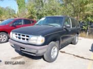 ✅ 1997 Ford Explorer XL • VIN: 1FMDU34E1VZA94160 • Lot: 43251651. Wystawiony na IAAI z przebiegiem 192 394 mil. Bezpłatny archiwum sprzedaży aukcyjnych z USA i szczegółowy raport historii pojazdu na DreamBid. Zdjęcie 2.