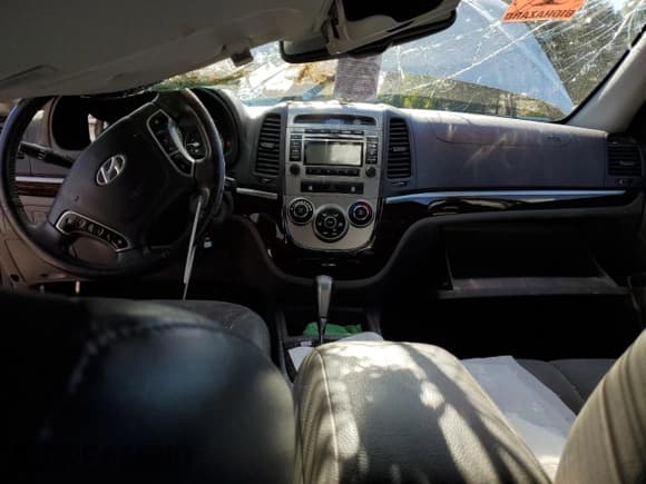 ✅ 2011 Hyundai Santa Fe SE • VIN: 5XYZH4AG0BG006848 • Лот: 76559544. Опубликован ранее на Copart с пробегом 154 630 миль. Бесплатный доступ к архиву аукционных продаж из США и подробный отчёт об истории автомобиля на DreamBid. Изображение 8.