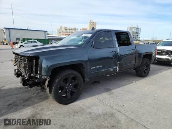 ✅ 2018 Chevrolet Silverado 1500 LT • VIN: 3GCPCREC4JG103383 • Lot: 93259325. Wystawiony na Copart z przebiegiem 182 821 mil. Bezpłatny archiwum sprzedaży aukcyjnych z USA i szczegółowy raport historii pojazdu na DreamBid. Zdjęcie 1.