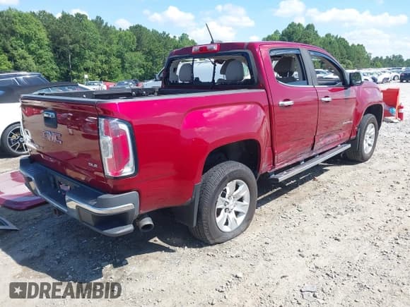 ✅ 2018 GMC Canyon 2WD SLE • VIN: 1GTG5CEN0J1155164 • Lot: 42639333. Wystawiony na IAAI z przebiegiem 136 753 mil. Bezpłatny archiwum sprzedaży aukcyjnych z USA i szczegółowy raport historii pojazdu na DreamBid. Zdjęcie 4.