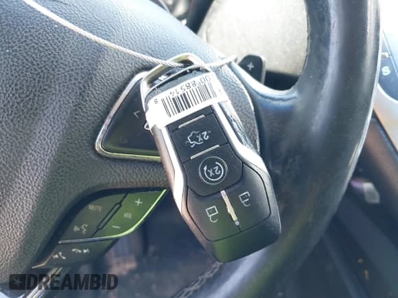 ✅ 2016 Lincoln MKZ • VIN: 3LN6L2GK7GR633492 • Lot: 41601088. Listed on IAAI with 235,051 mi. Free auction sales archive from the USA and detailed vehicle history report at DreamBid. Image 11.