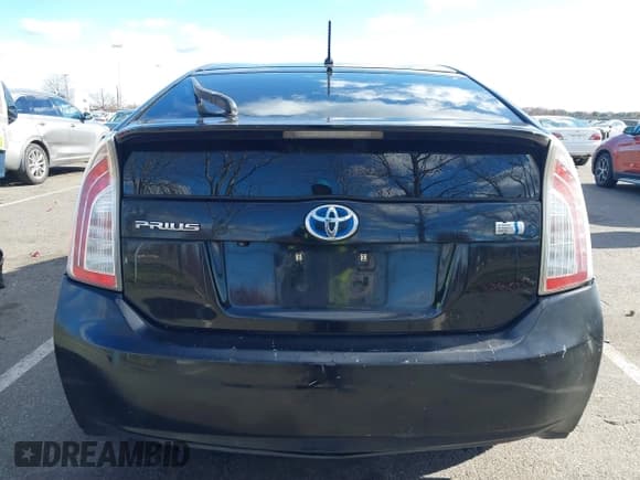 ✅ 2015 Toyota Prius Two • VIN: JTDKN3DU5F0416742 • Lot: 43709136. Listed on IAAI with 332,873 mi. Free auction sales archive from the USA and detailed vehicle history report at DreamBid. Image 16.
