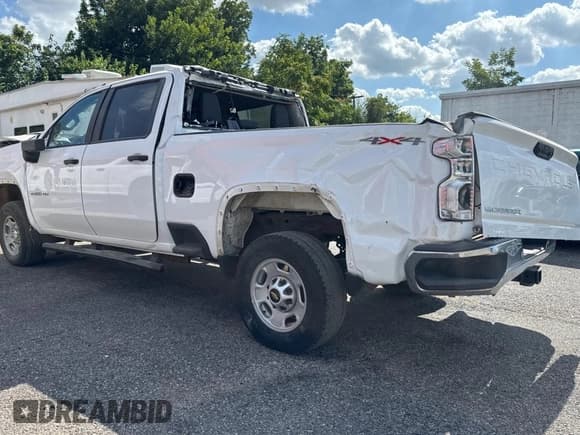 ✅ 2022 Chevrolet Silverado 2500HD Work Truck • VIN: 1GC4YLE77NF188182 • Лот: 67854195. Опубликован ранее на Copart с пробегом 60 514 миль. Бесплатный доступ к архиву аукционных продаж из США и подробный отчёт об истории автомобиля на DreamBid. Изображение 3.