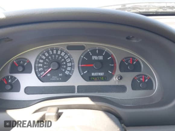 ✅ 2004 Ford Mustang Premium Mach 1 • VIN: 1FAFP42R14F170143 • Lot: 42059333. Wystawiony na IAAI z przebiegiem 141 778 mil. Bezpłatny archiwum sprzedaży aukcyjnych z USA i szczegółowy raport historii pojazdu na DreamBid. Zdjęcie 7.