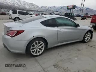 ✅ 2013 Hyundai Genesis Coupe R-Spec • VIN: KMHHT6KD8DU080252 • Lot: 44785135. Wystawiony na Copart z przebiegiem 127 882 mil. Bezpłatny archiwum sprzedaży aukcyjnych z USA i szczegółowy raport historii pojazdu na DreamBid. Zdjęcie 3.