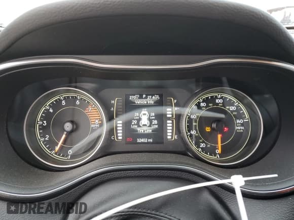 ✅ 2020 Jeep Cherokee Lux • VIN: 1C4PJMLX2LD644740 • Lot: 75854154. Wystawiony na Copart z przebiegiem 32 402 mil. Bezpłatny archiwum sprzedaży aukcyjnych z USA i szczegółowy raport historii pojazdu na DreamBid. Zdjęcie 9.